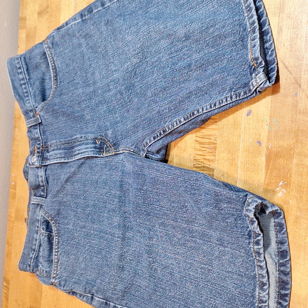 Levis 505 Regular‎ Fit Jorts Denim Size 38 w 9" Jorts Excellent Used Condition